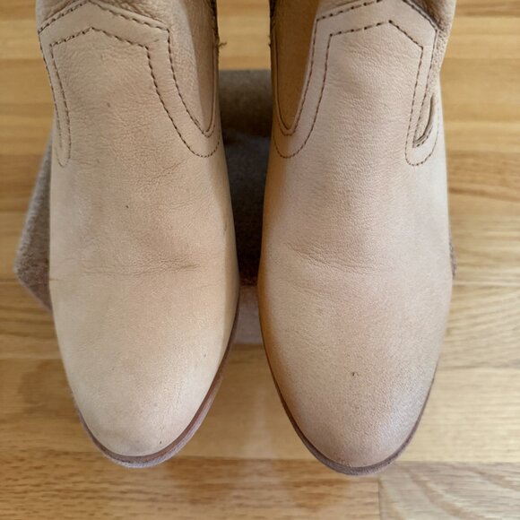 Frye Essa Ankle Heeled Bootie Sand Nubuck Leather Size 7 - Picture 3 of 10